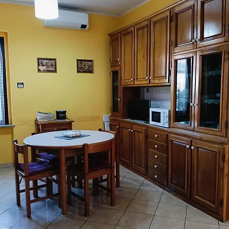 La Casa Di Laura تشيرييه